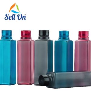 SQUAR BOTTLE WITH PLSATIC CAP - 1000ML